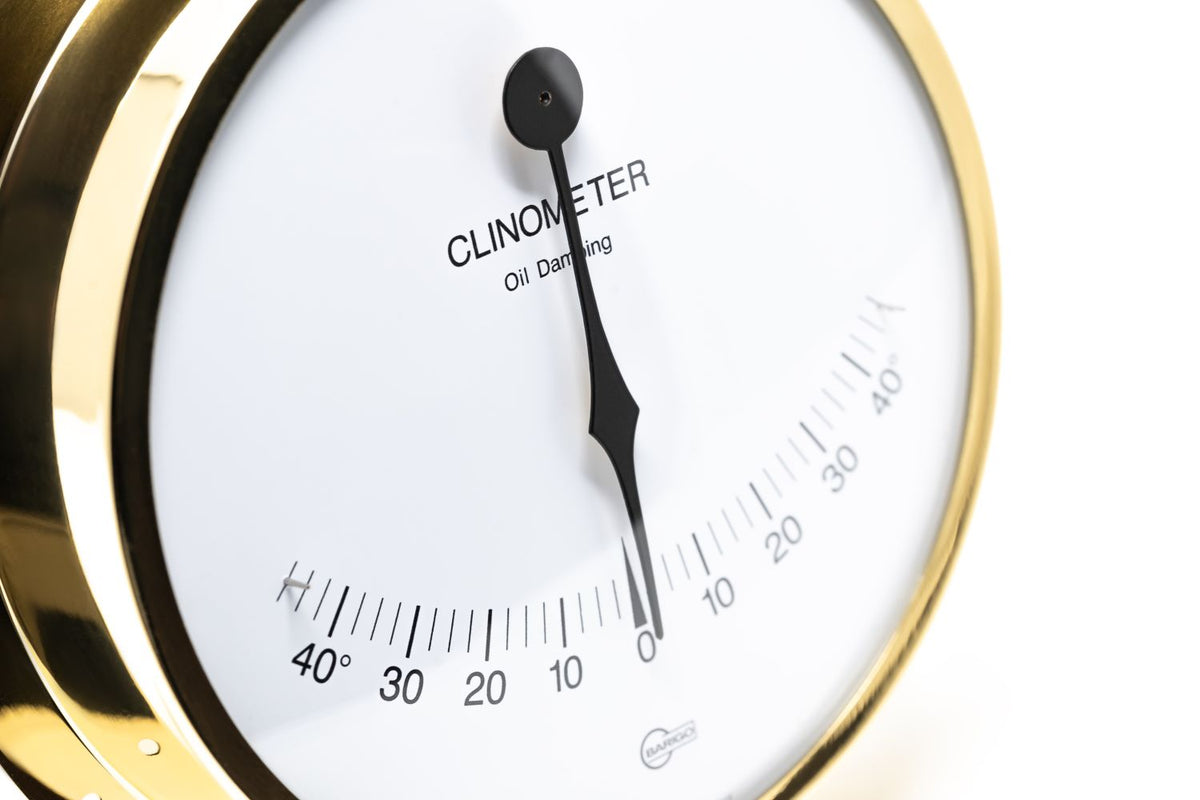 German made clinometer with oil damping and brass frame for precise angle measurement